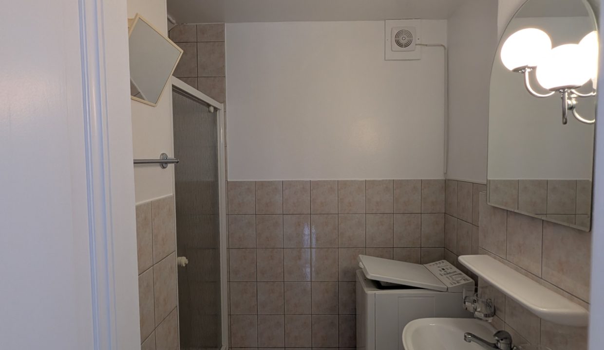 PXL_20250326_104952471