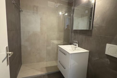 Salle de douche 2 pièces