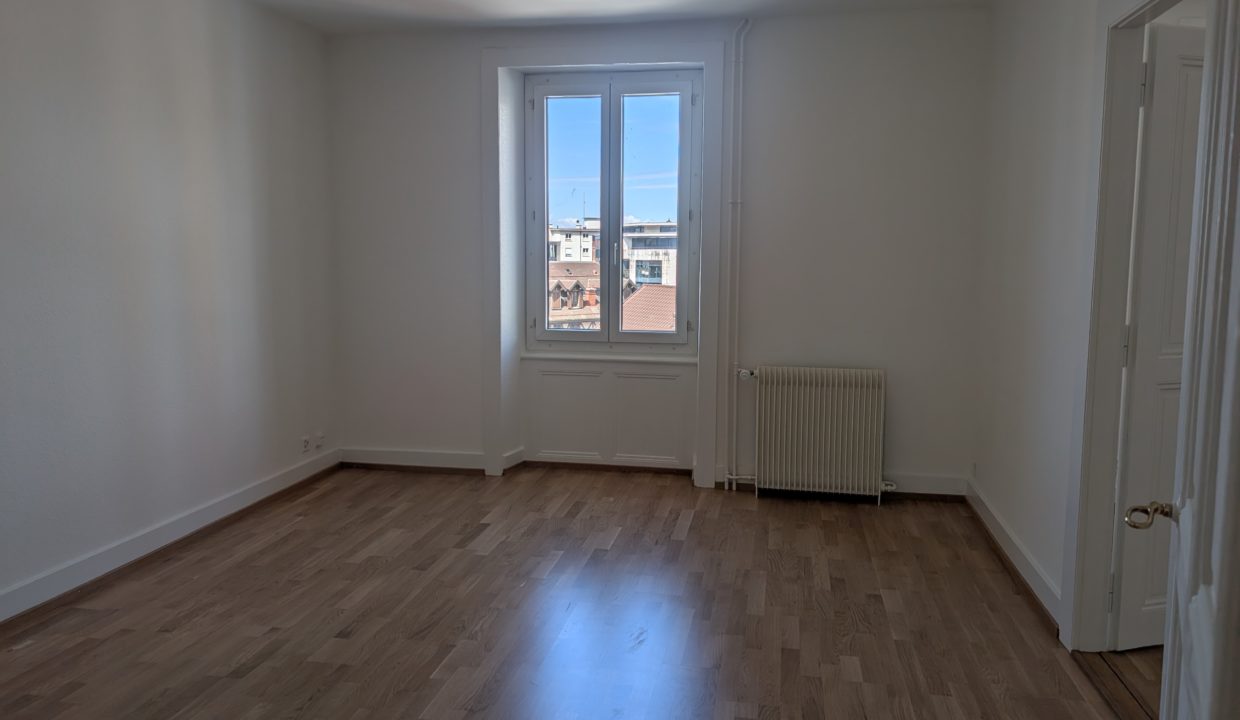 PXL_20260520_093950000
